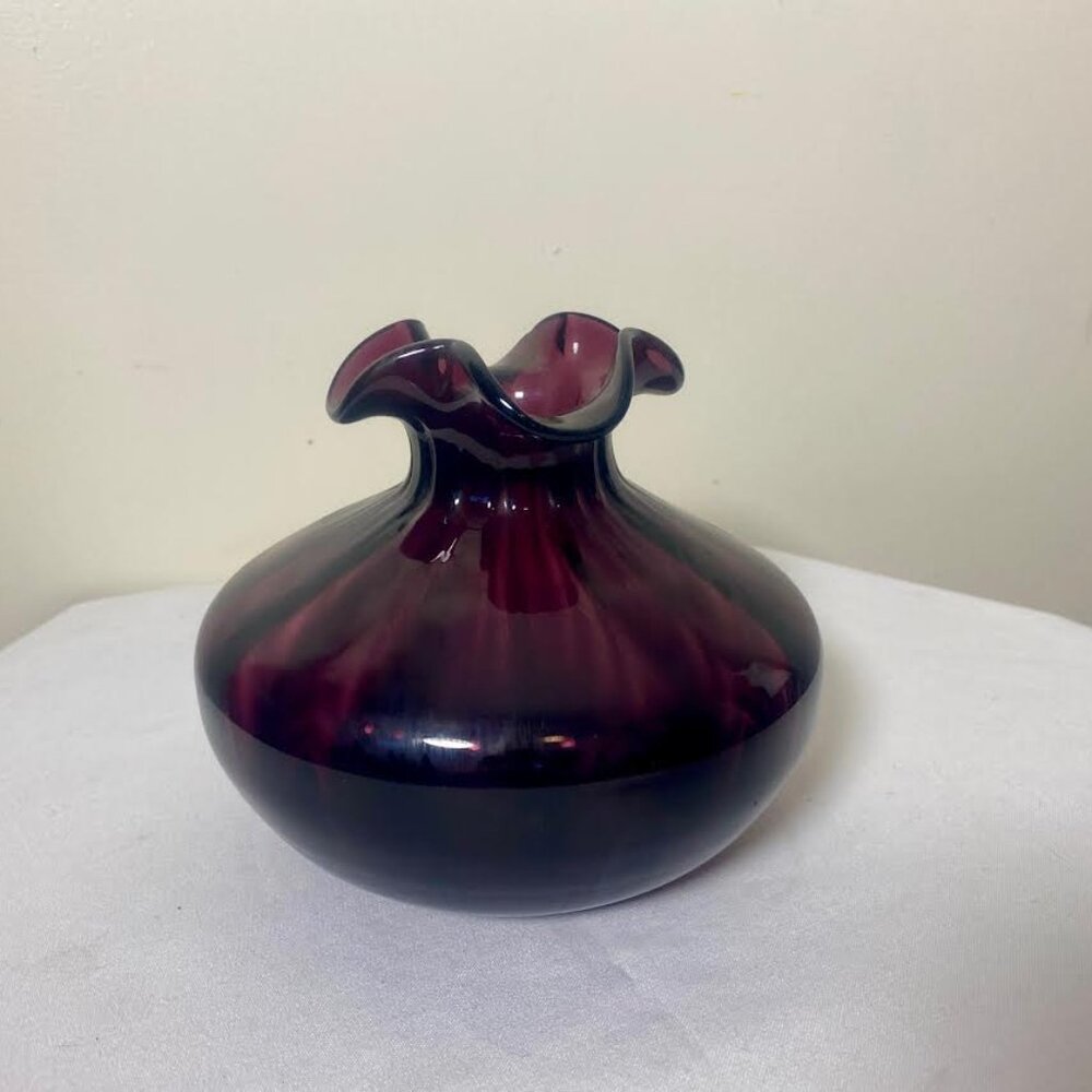 Vintage Beacon Glass Vase Amethyst Hand Blown Onion Bulb Optic Early 20th MCM